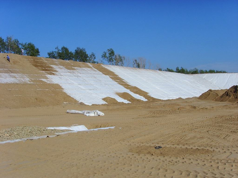 蓄水池土工布設(shè)計要求和施工條件制定